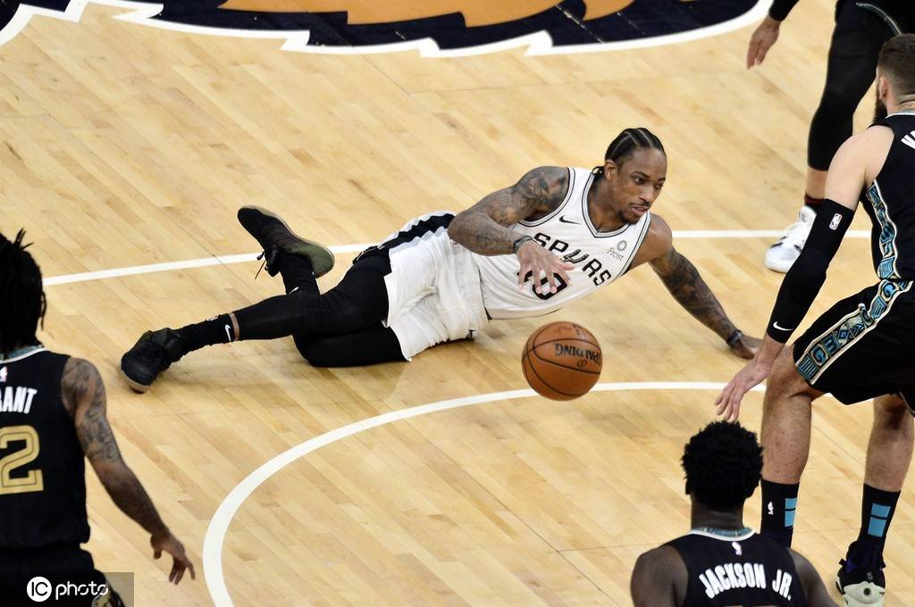 今晨那不勒斯手感冰凉：中超节点到来；赛场秩序良好；赛程密集仍需轮换